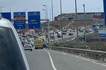 Accidente múltiple en la GC-1 a su paso por Telde, a la altura de La Pardilla/TA.